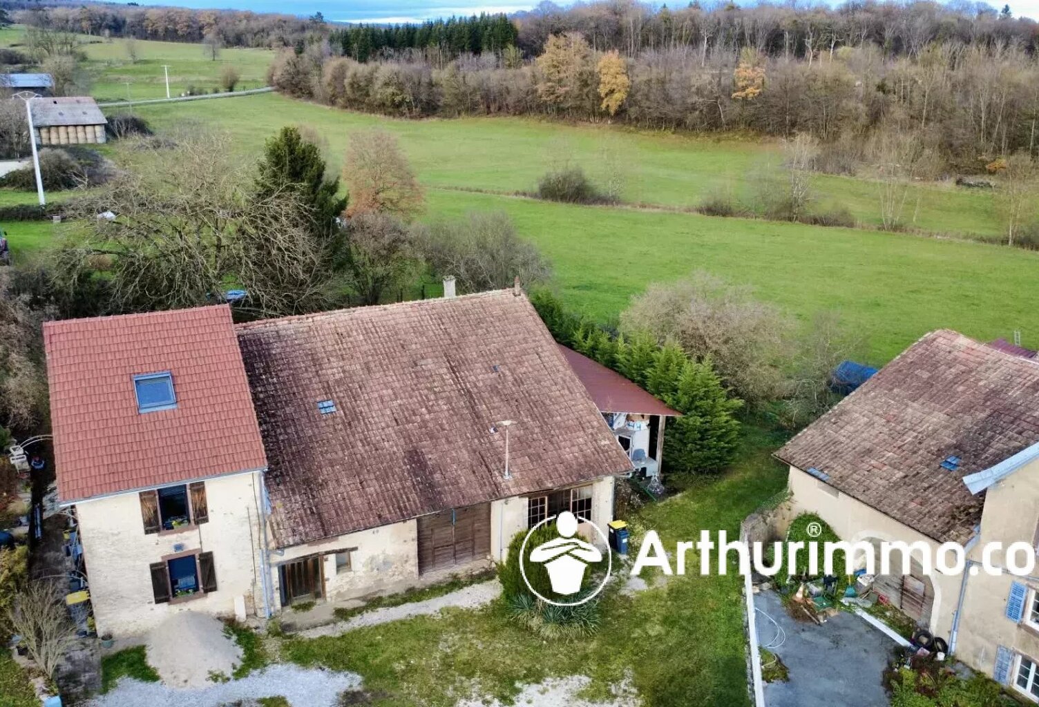 Corps de Ferme à rénover sur 11.87 ares constructibles — photo 1