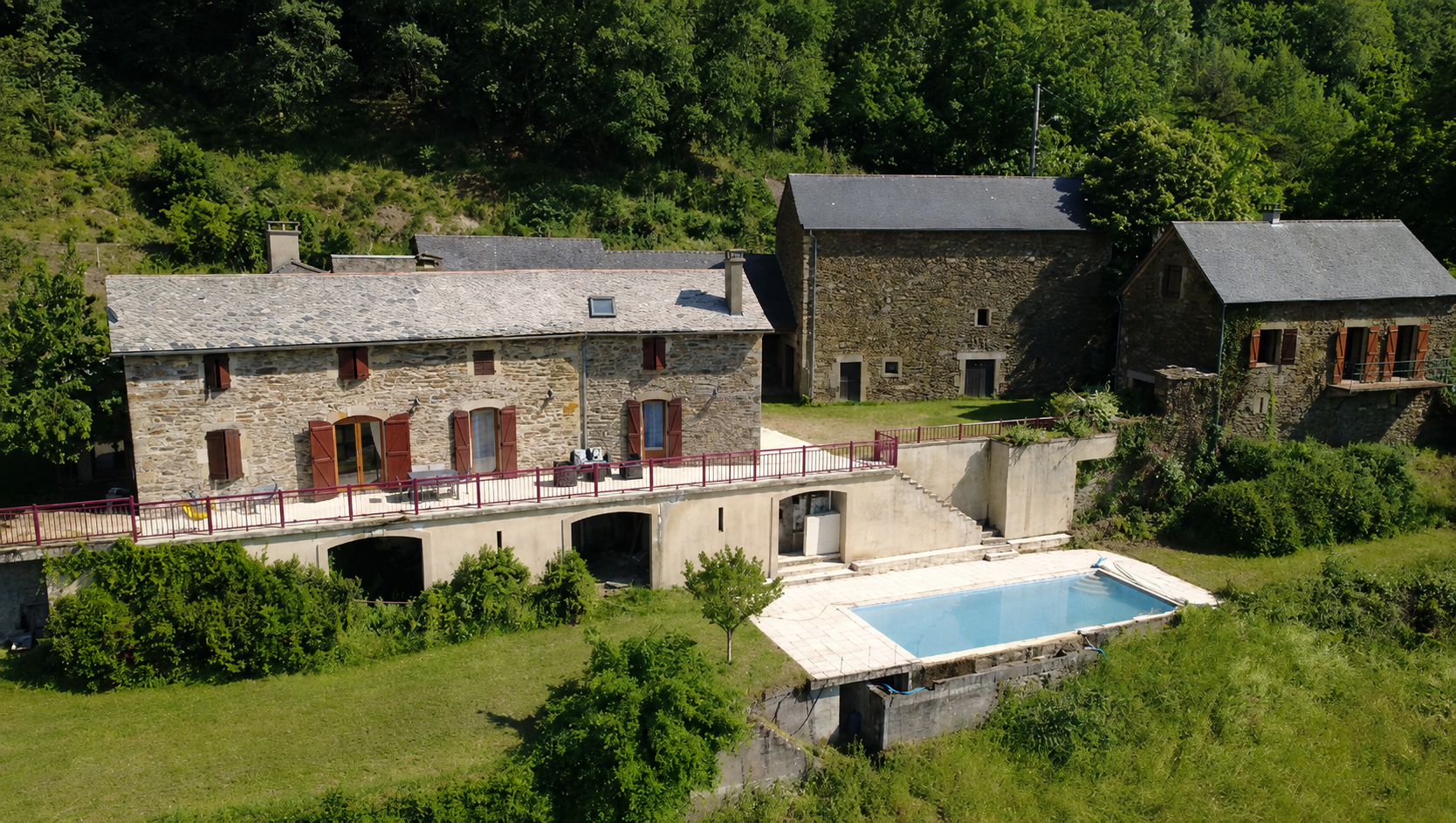 Villa / Maison  T7 à vendre Réquista 12170