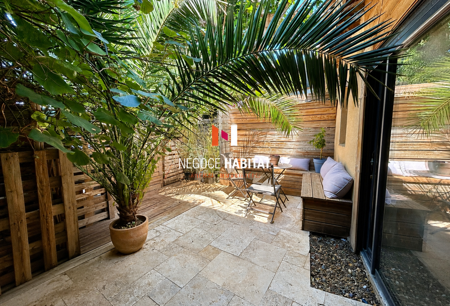 T2 VIDE AVEC GRANDE TERRASSE — photo 1