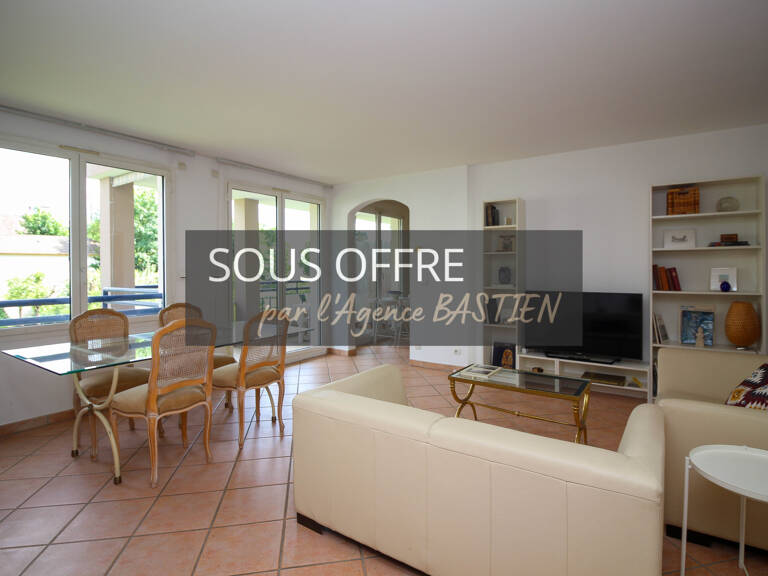 Appartement 4 pièces de 109 m2 en plein centre de Divonne-le — photo 1