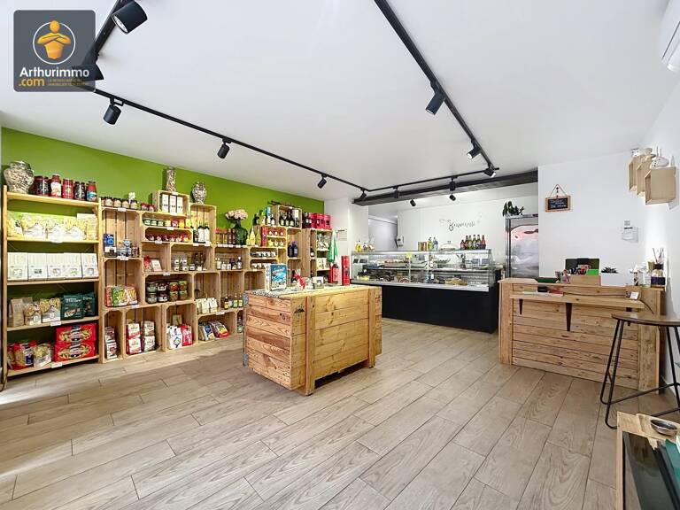 Fond de commerce 37 m²  Centre de Ville de Yerres — photo 1