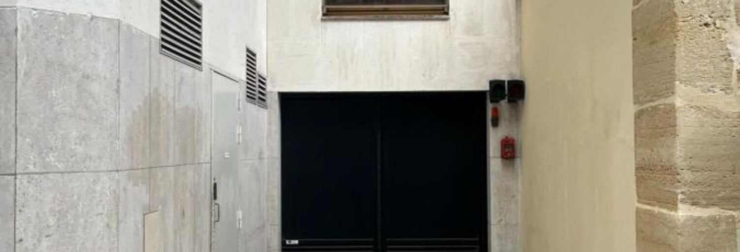 Garage  12 m² à louer à Paris 15 (75015)