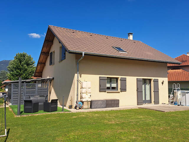 Yenne, Charmante maison familiale à étage ? Emplacement idéal tout à pied — photo du bien