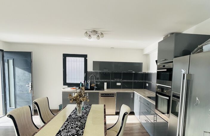 Vente Maison/villa 5 pièces — photo 3
