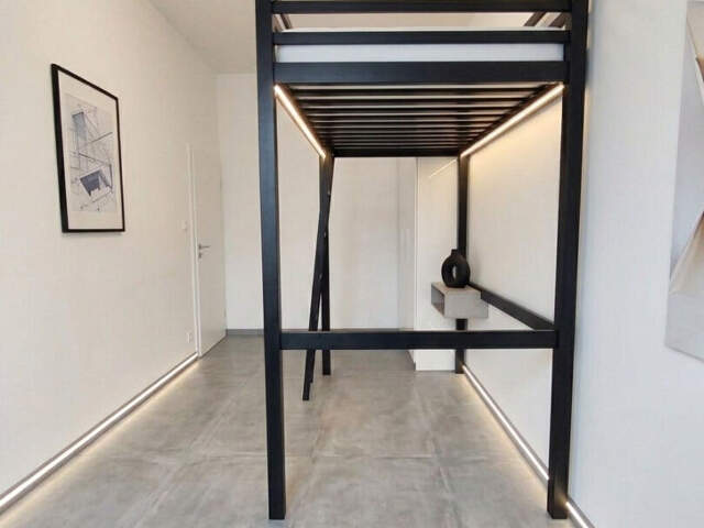 NANTES CHU / HYPER-CENTRE : STUDIO AU CALME ABSOLU AVEC DPE C — photo du bien