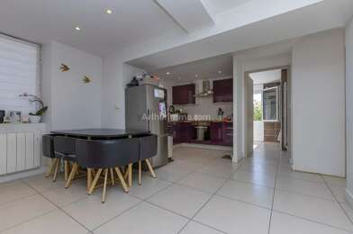 Appartement 3 pièces 135600 €