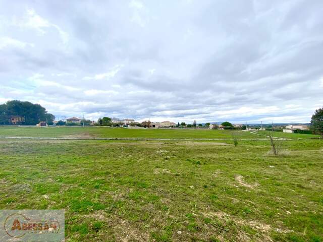 Terrain constructible — photo du bien