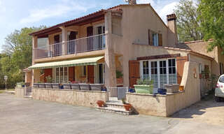 Maison 8 Pièces 190 m² à vendre à Fayence (83440)