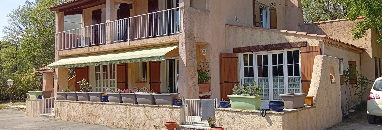 Maison 8 Pièces 190 m² à vendre à Fayence (83440)