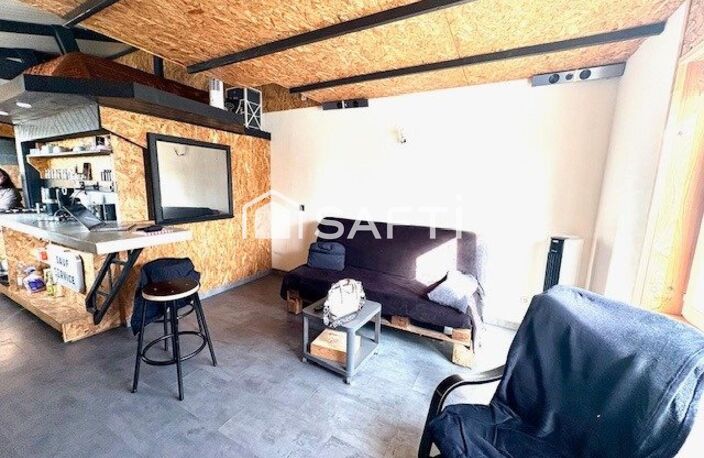 Grand studio et terrasse au centre de Labouheyre — photo 3