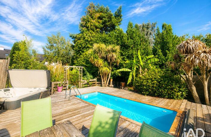 Vente Maison/villa 8 pièces — photo 2
