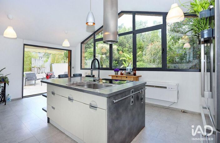 Vente Maison/villa 8 pièces — photo 3