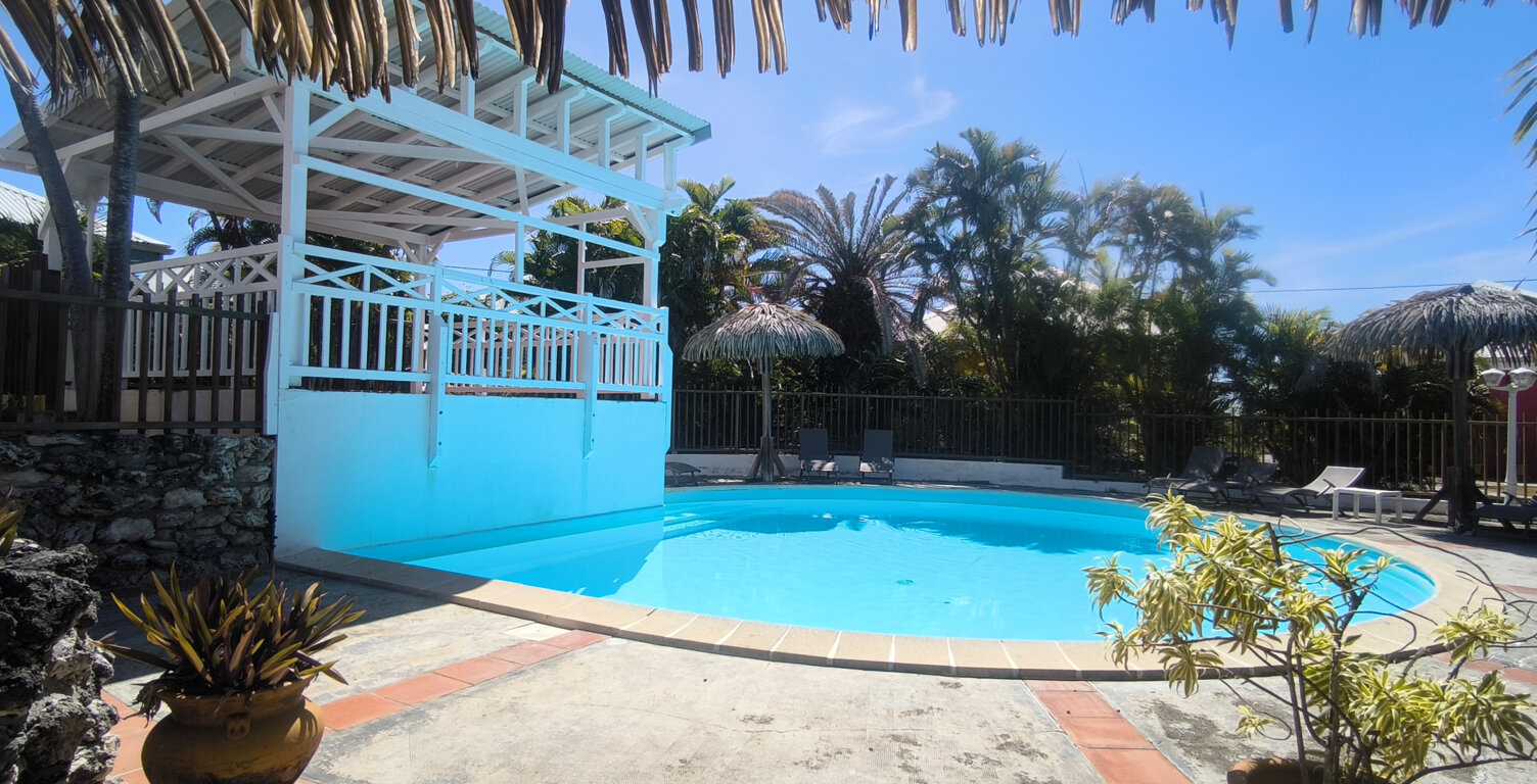 Jolie bungalow F2 dans résidence avec piscine à 200m de la p — photo 1