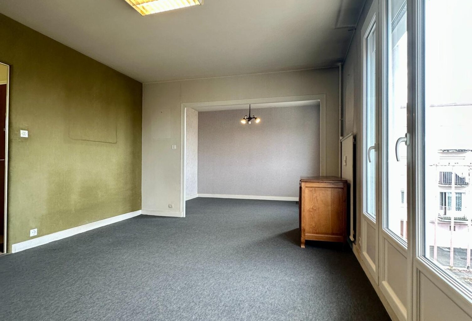 Appartement avec 3 chambres, garage et cave — photo 1
