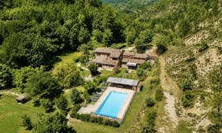 Maison 8 Pièces 216 m² à vendre à Banne (07460)