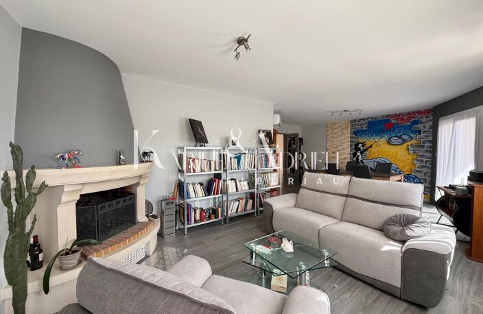 Maison de ville avec grand garage, ascenseur, 4 chambres, jardin et terrasse — photo 5
