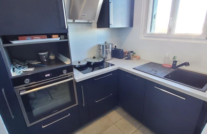 4 PIECES  DANS PETITE RESIDENCE AVEC FAIBLES CHARGES — photo 3