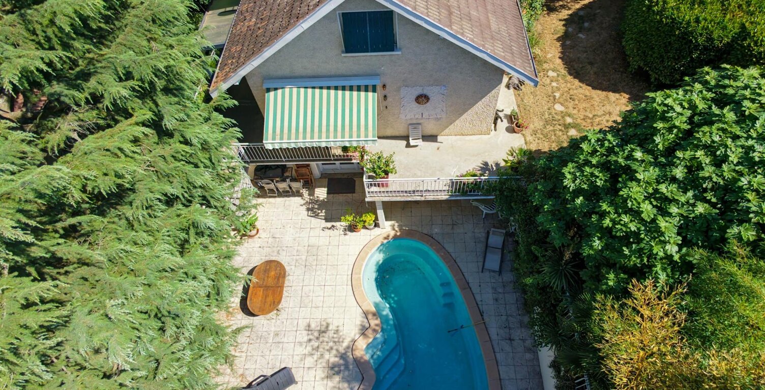 Maison sur les hauteurs de saint pierre de Chandieu — photo 1