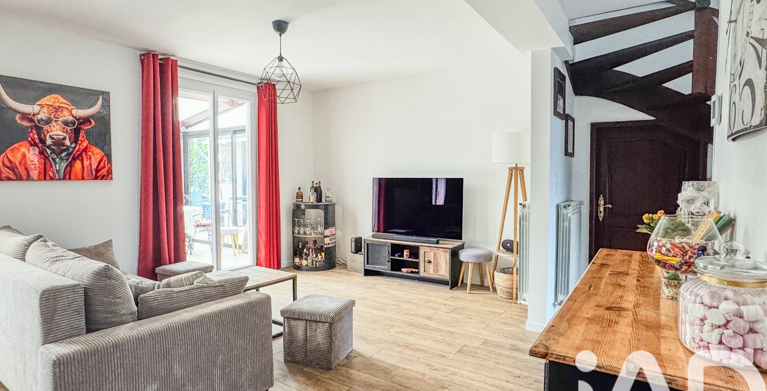 Vente Maison/villa 8 pièces — photo 1