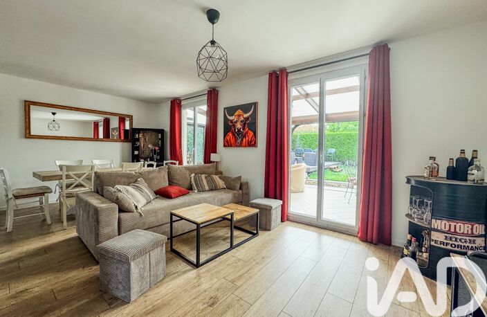 Vente Maison/villa 8 pièces — photo 2