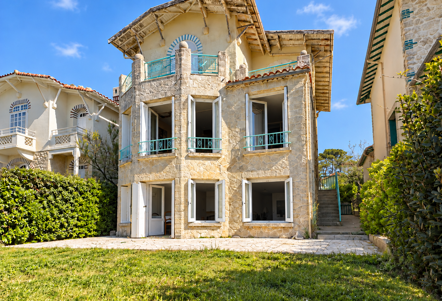 L’OCÉAN POUR HORIZON, UNE VILLA D’ÉPOQUE POUR ADRESSE à ST PALAIS  au prix de 1 352 000 € HAI — photo 1