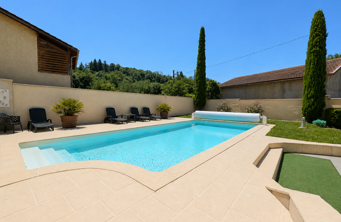 Maison d'exception de 219 m2, deux garages et piscine — photo 5