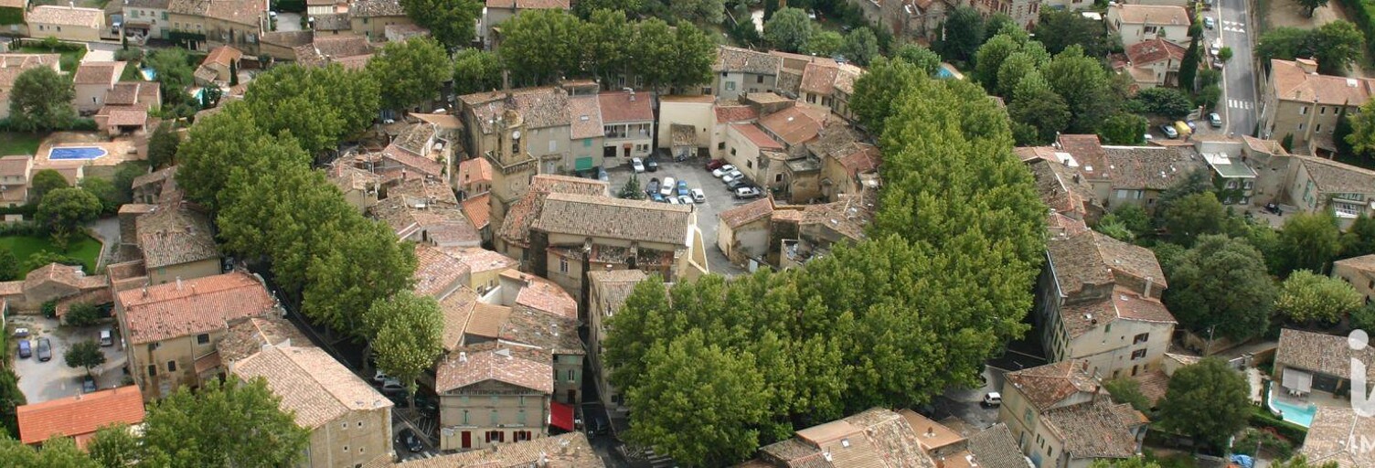 Commerce  45 m² à vendre à Grans (13450)
