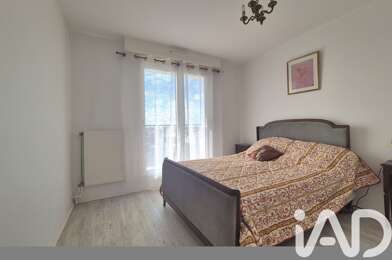 Appartement 5 pièces 275900 €