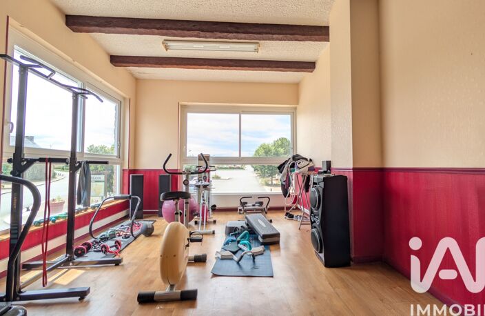 Vente Maison/villa 9 pièces — photo 2