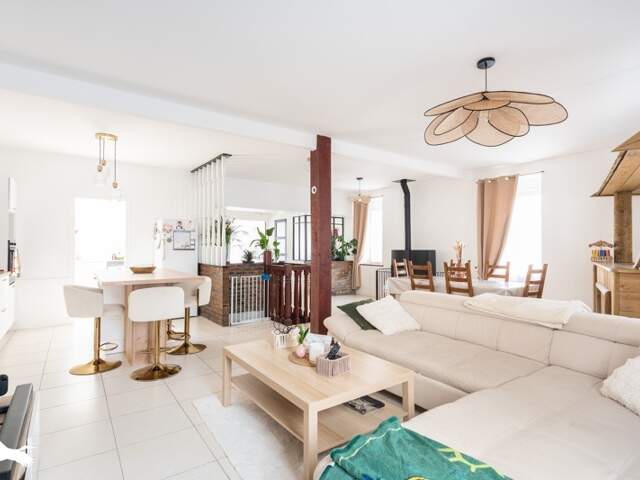 Maison 5 pièces 131 m² à Landivisiau — photo du bien