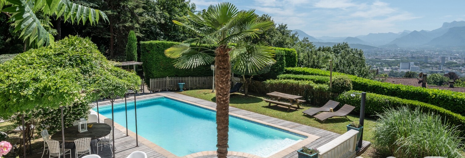 Maison 7 Pièces 335 m² à vendre à Corenc (38700)