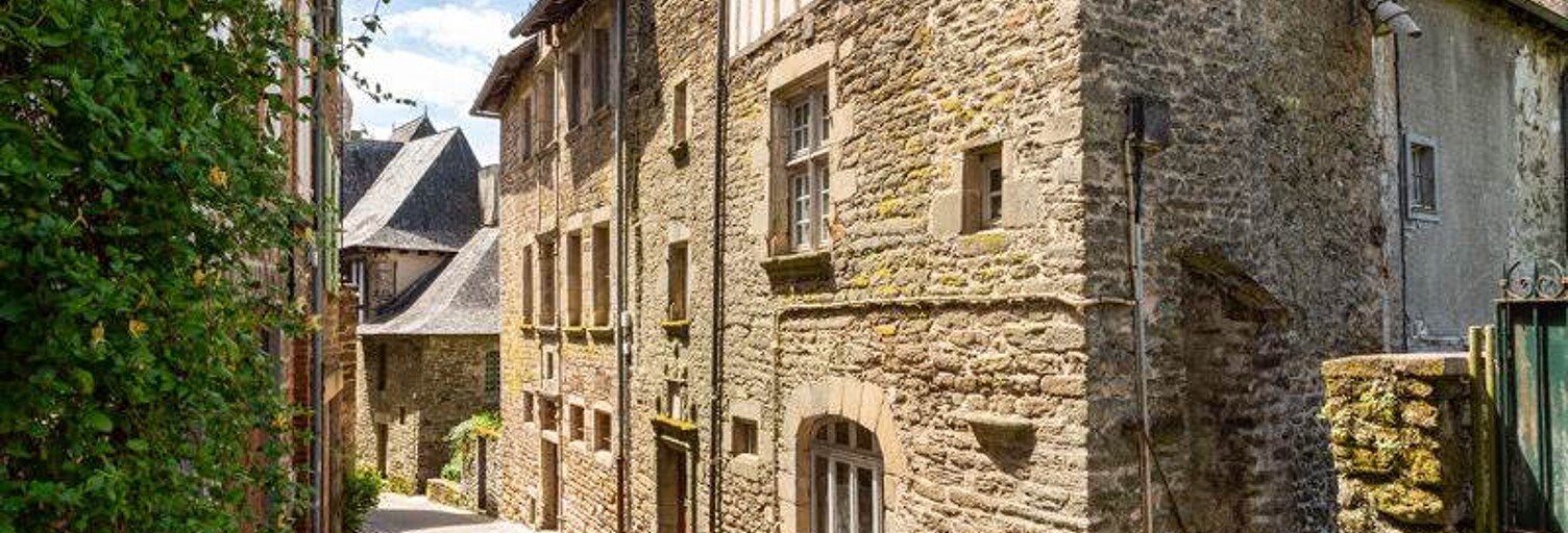 Maison 7 Pièces 220 m² à vendre à Uzerche (19140)