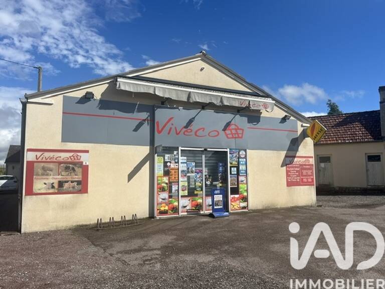 Vente Local commercial 200 m&sup2; — photo 1