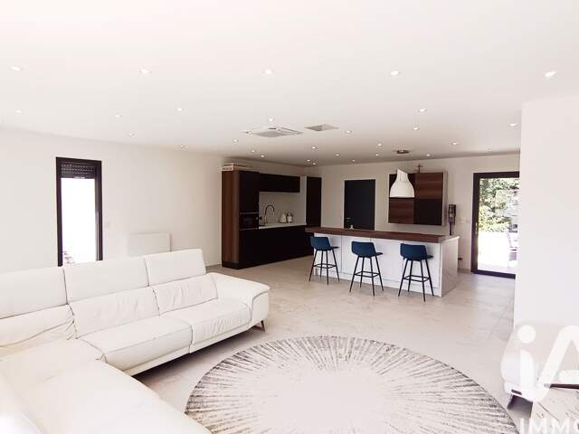 Vente Maison/villa 5 pièces — photo du bien