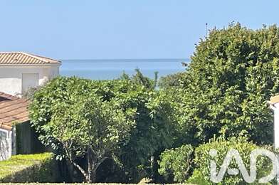 Maison 7 pièces 747360 €
