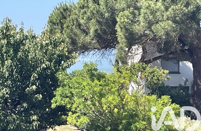 Vente Maison/villa 8 pièces — photo 2