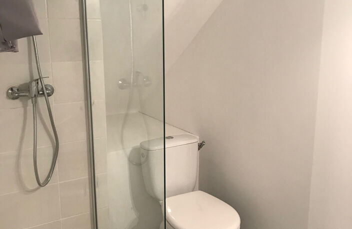Location Appartement 2 pieces de 33m2 en Rez chaussée avec C — photo 4