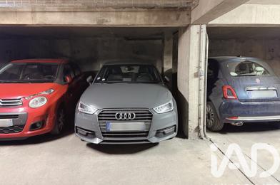 Garage  93000 €