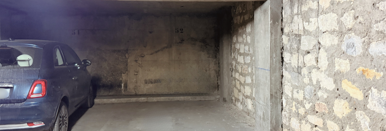 Garage  12 m² à vendre à Paris 17 (75017)