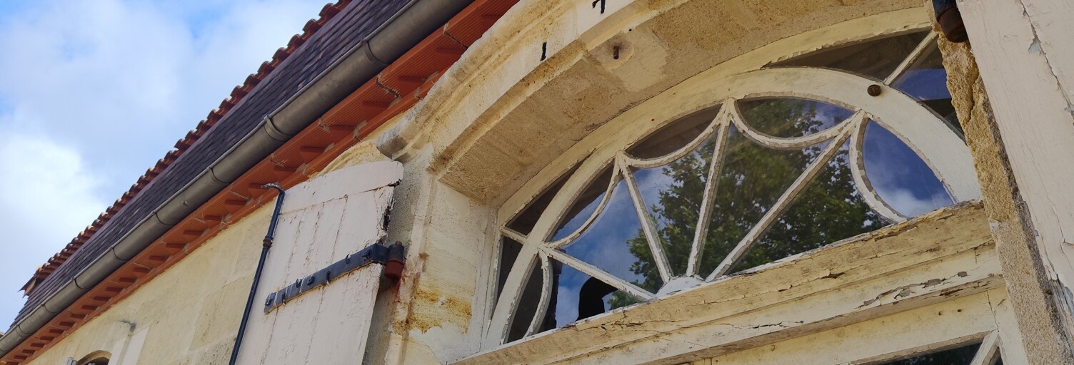 Maison 11 Pièces 270 m² à vendre à La Roche-Chalais (24490)