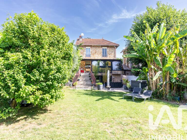 Vente Maison/villa 8 pièces — photo 1