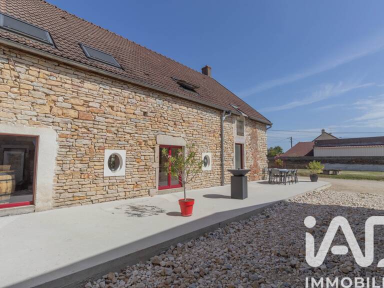 Vente Maison/villa 8 pièces — photo 1