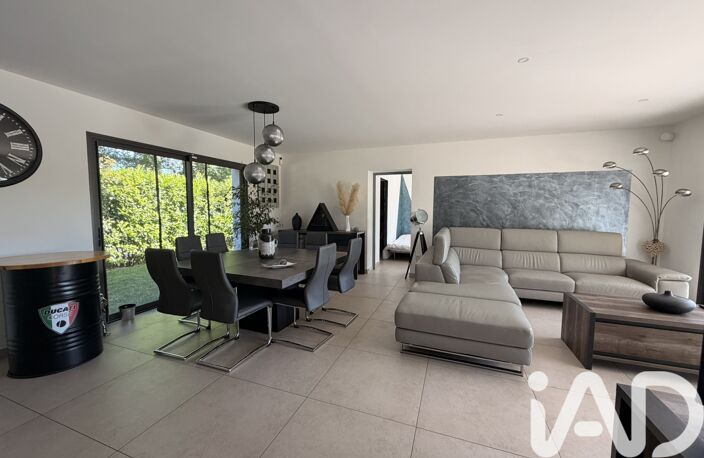 Vente Maison traditionnelle 7 pièces — photo 2