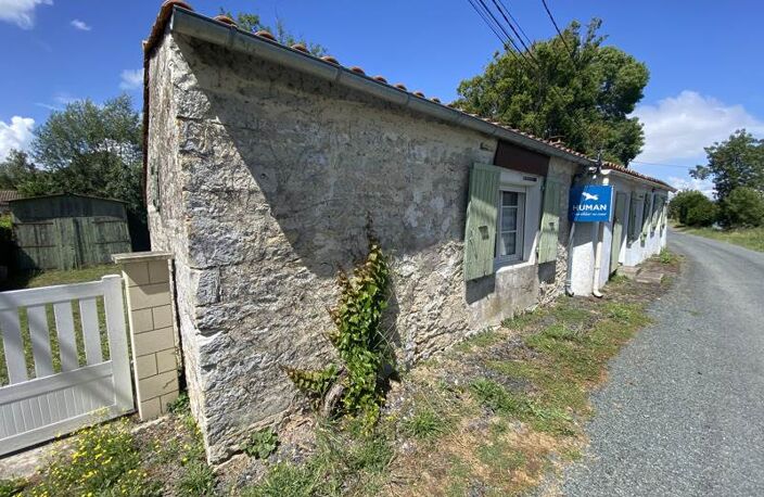 Maison en pierre de 3 pièces principales — photo 3