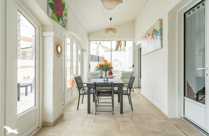 Vente maison 5 pièces 143 m² Saint-Georges-de-Didonne (17110) — photo 2