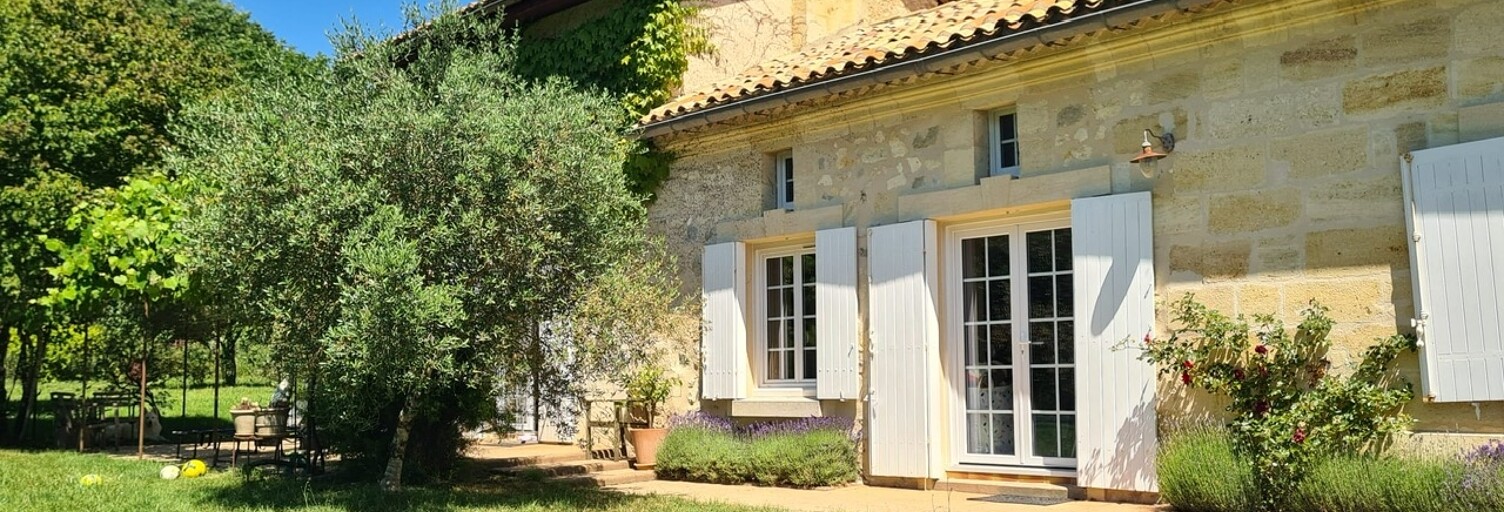 Maison 8 Pièces 240 m² à vendre à Tizac-de-Lapouyade (33620)
