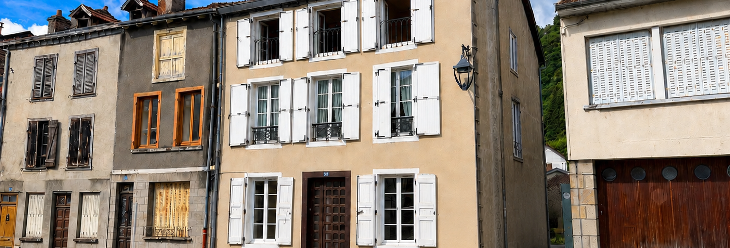 Immeuble  176 m² à vendre à Bort-les-Orgues (19110)
