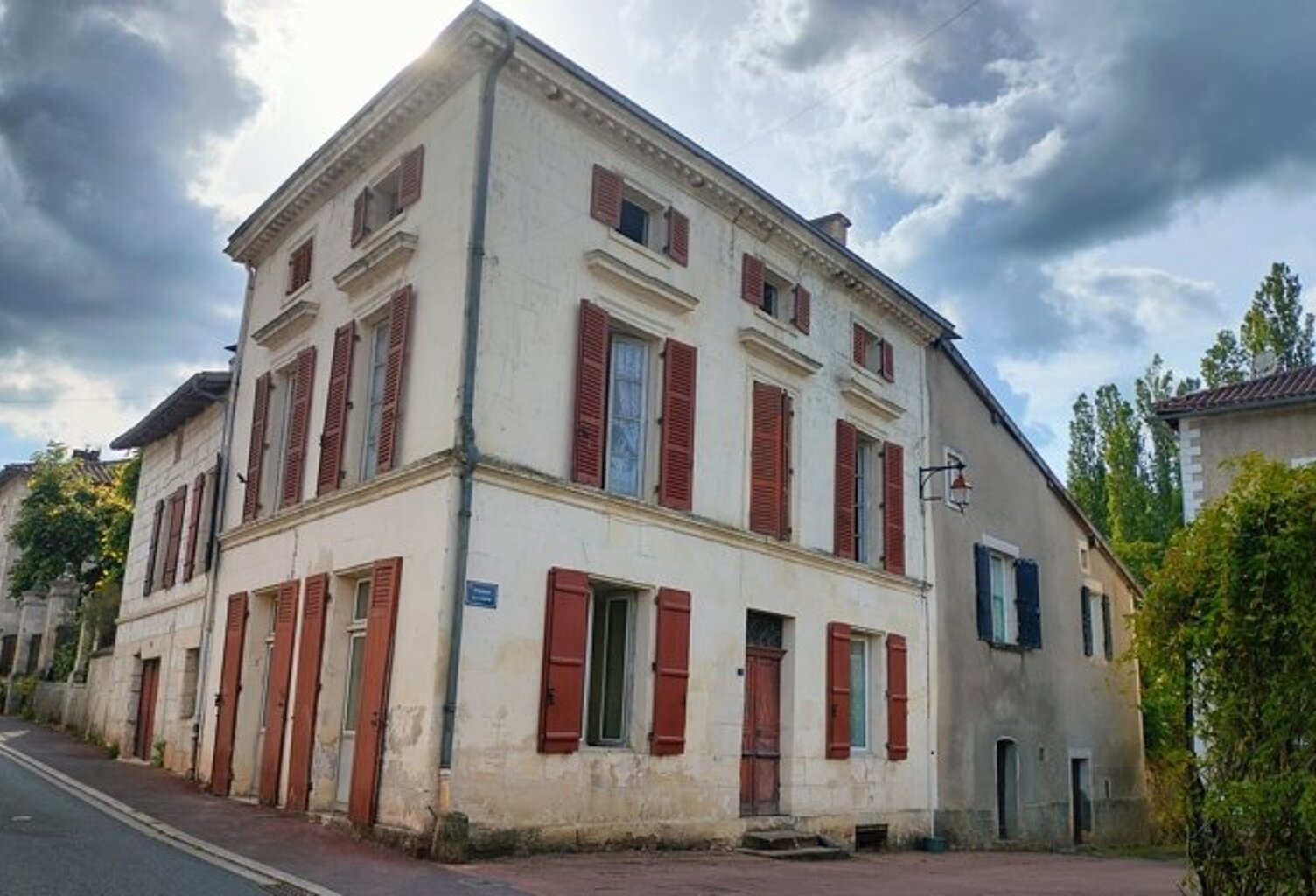 Maison de bourg de 5 pièces principales — photo 1
