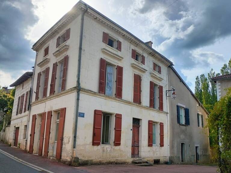 Maison de bourg de 5 pièces principales — photo 1