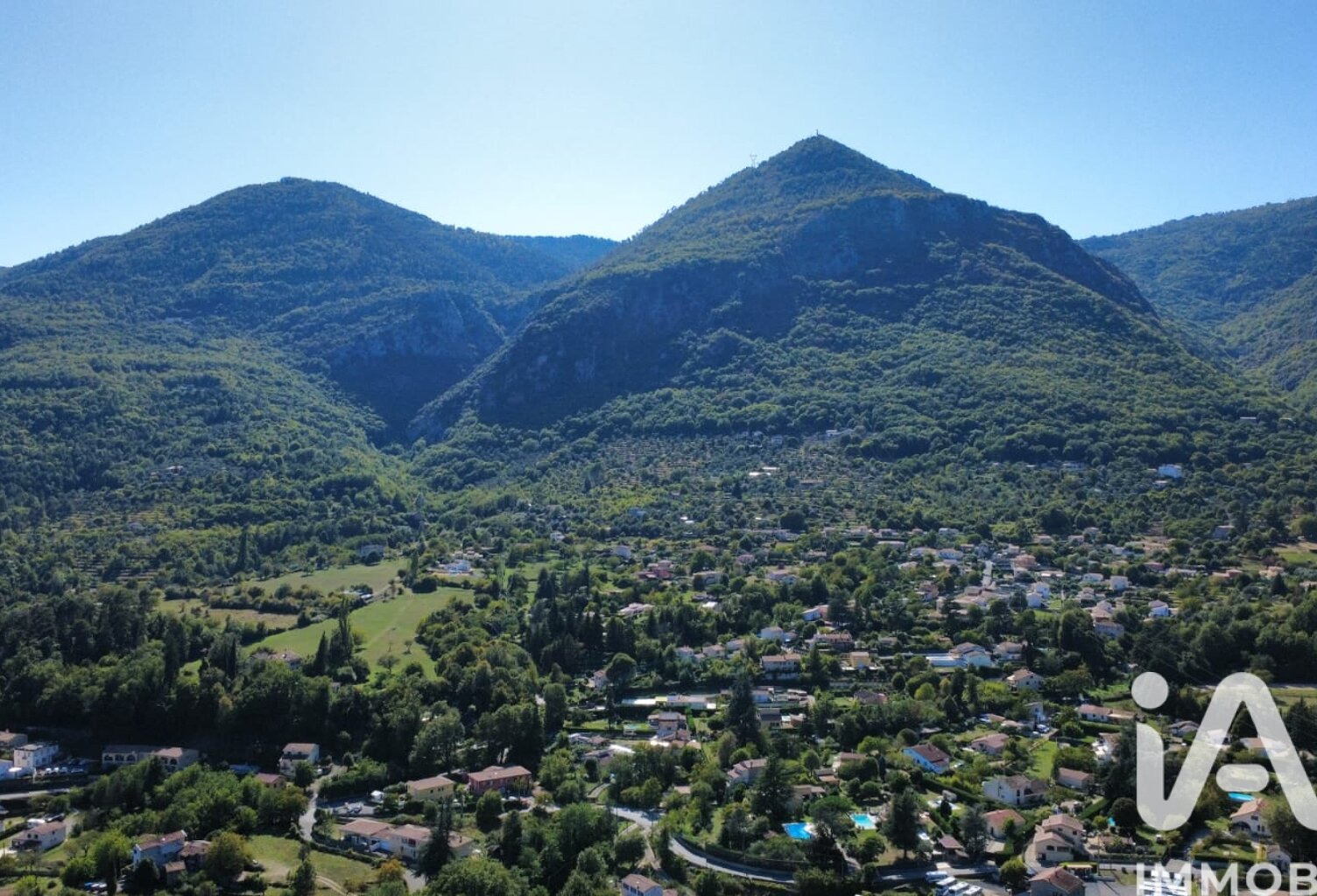 Vente Terrain 824 m&sup2; — photo 1